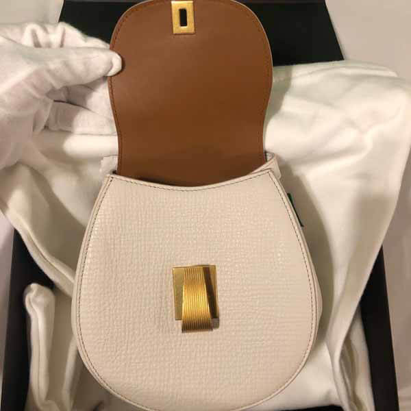 人気!【ボッテガヴェネタ】2Way レザー ラウンド ベルトバッグ偽物 576643VMAO28633